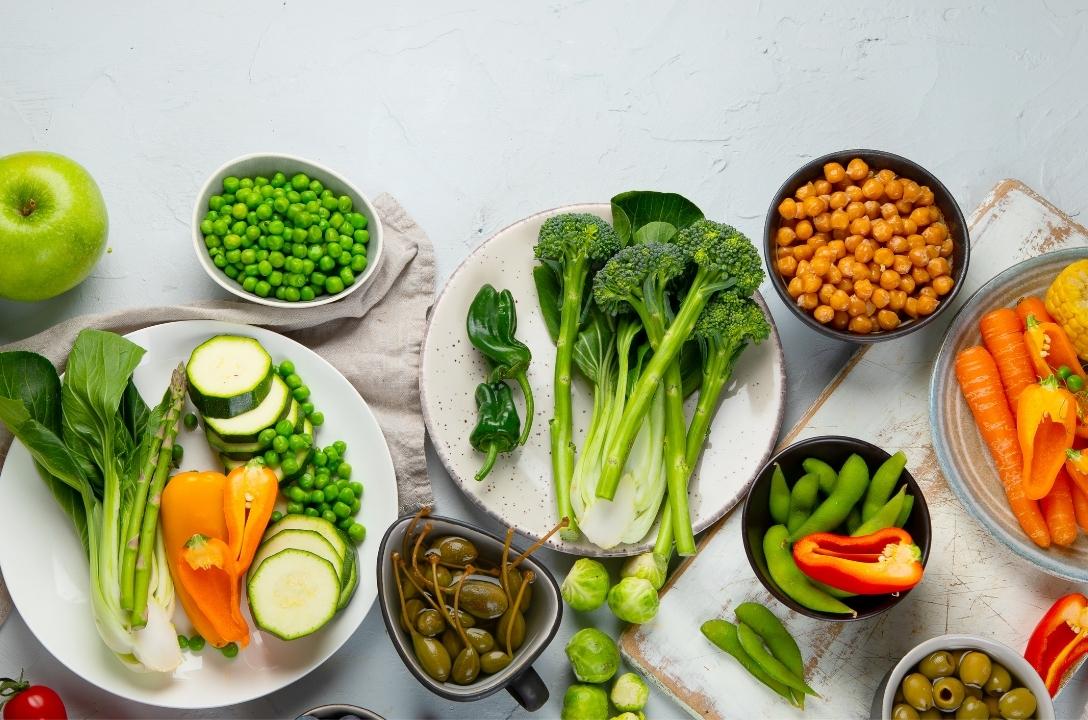 high fibre plant-based foods, bloating on a vegan or plant-based diet